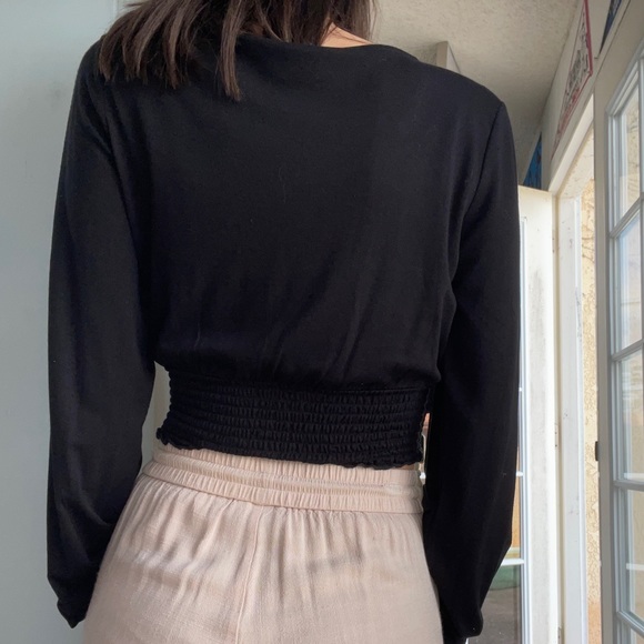 🛍✨SOLD✨Cotton on black crop top NWOT - Picture 3 of 7